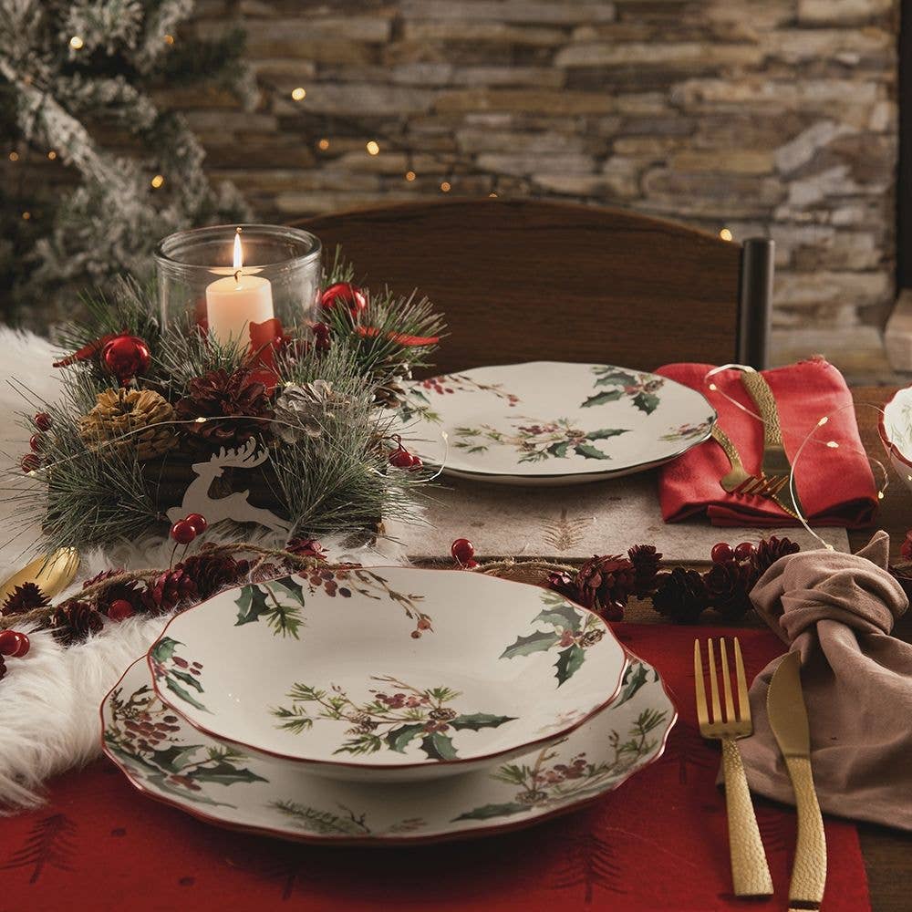 VINTAGE XMAS FLAT PLATE 27CM PORCELAIN